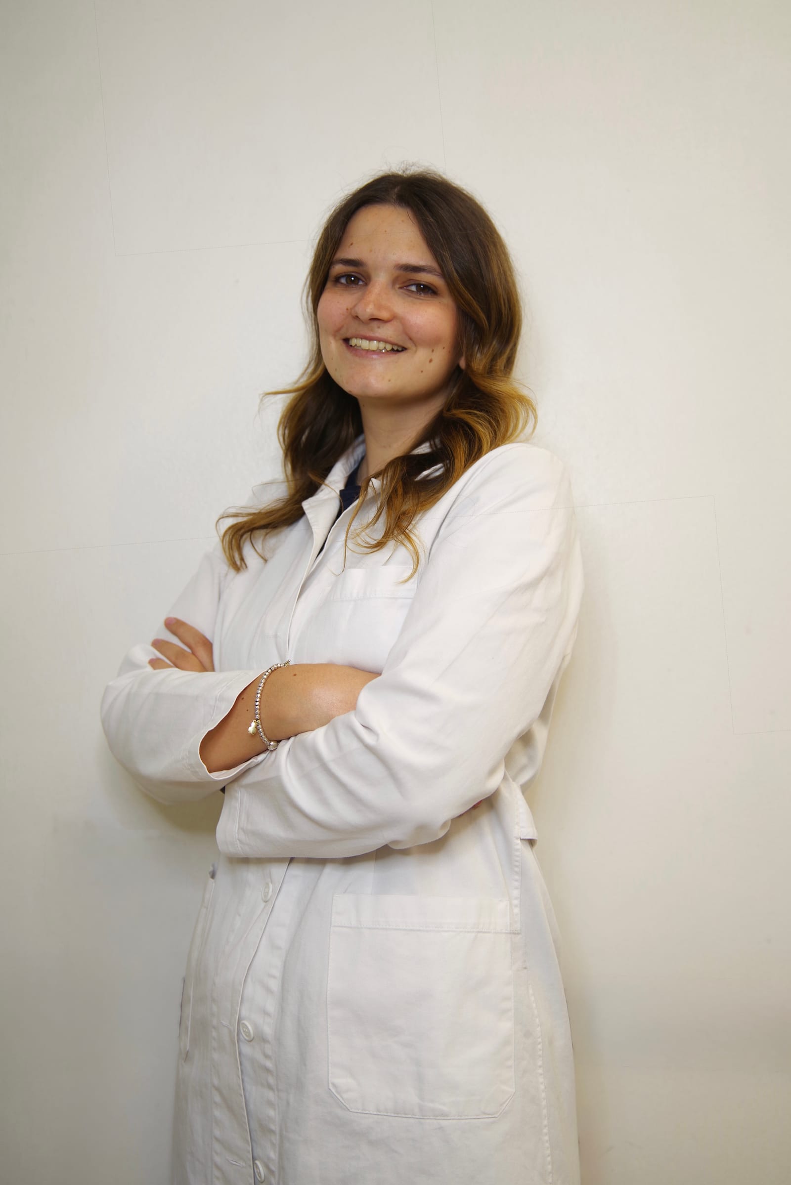 Ritratto di Laura Santelia nel suo studio a Milano